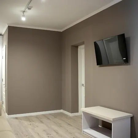 Elata Aparts Skhidnytsia