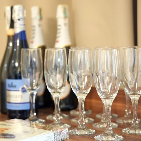 Elata Aparts Skhidnytsia