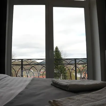 Elata Aparts Skhidnytsia